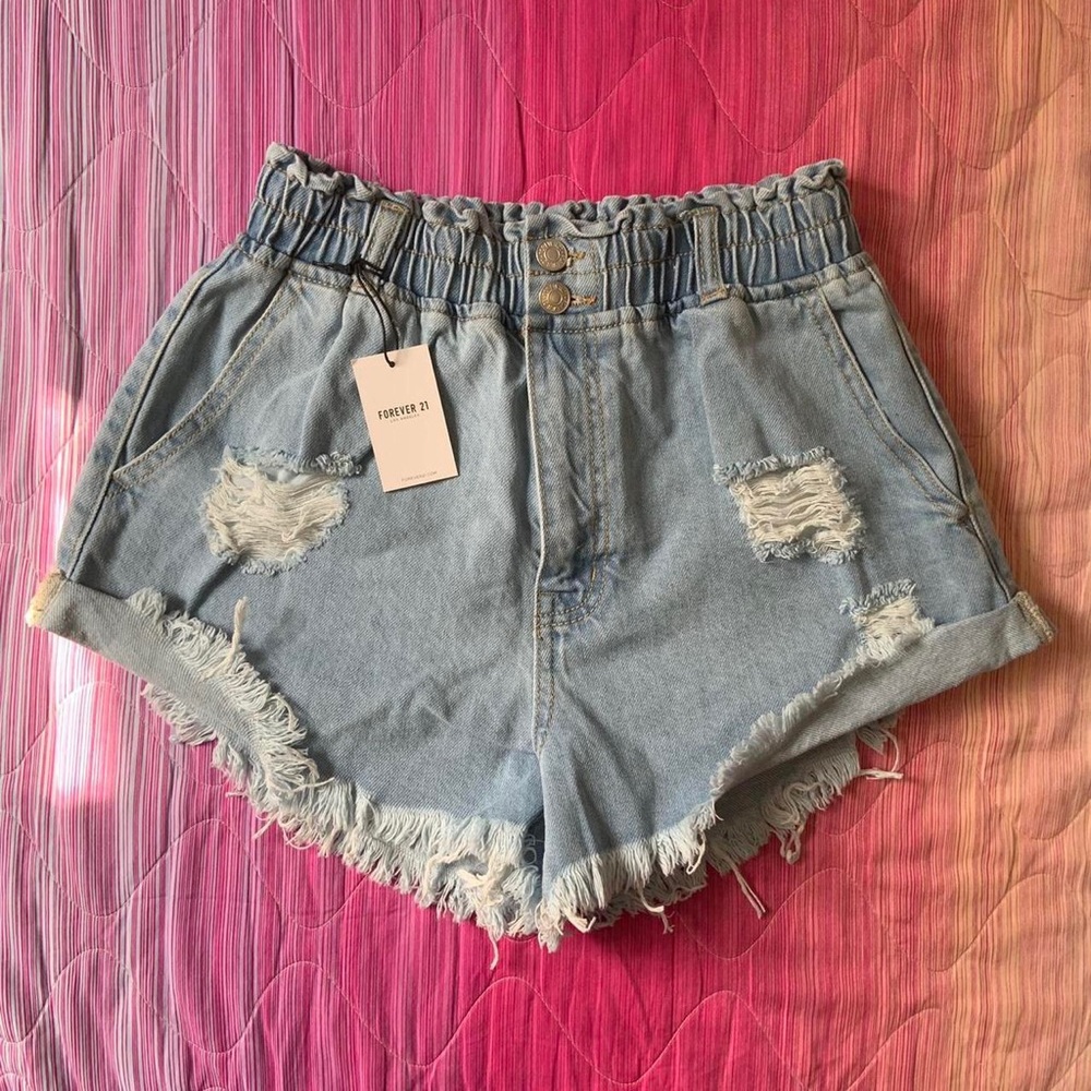 FOREVER 21 Distress Shorts